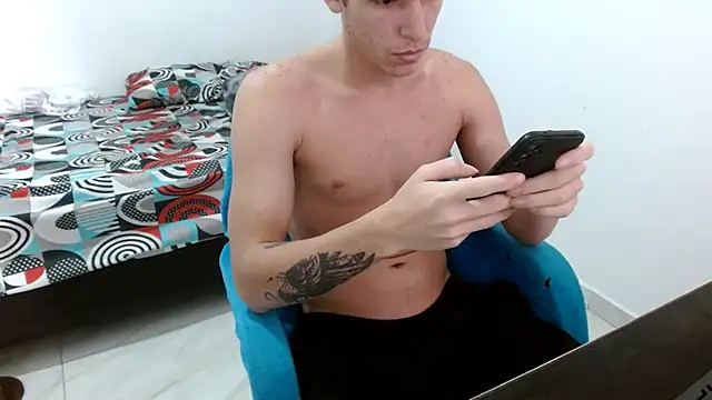 deividcloud36 online show from October 15, 2025, 3:34 pm