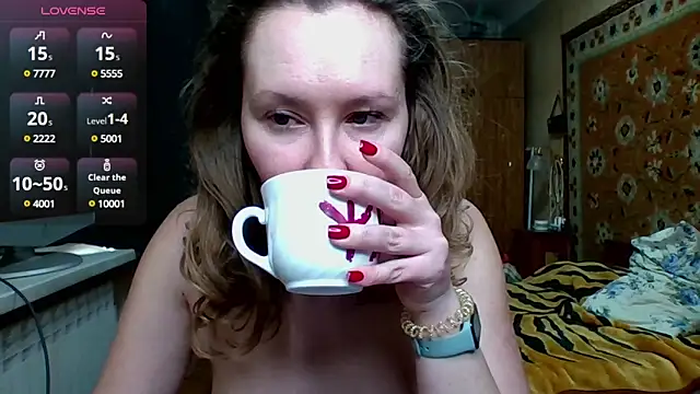 Snapshot of AnnaXLovers chatting on February 27, 2025, 1:07 pm AnnaXLovers online show from February 27, 2025, 1:07 pm