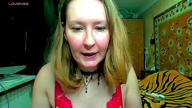 Snapshot of AnnaXLovers chatting on March 19, 2025, 11:28 am AnnaXLovers online show from March 19, 2025, 11:28 am