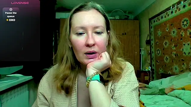 Snapshot of AnnaXLovers chatting on March 21, 2025, 6:38 am AnnaXLovers online show from March 21, 2025, 6:38 am