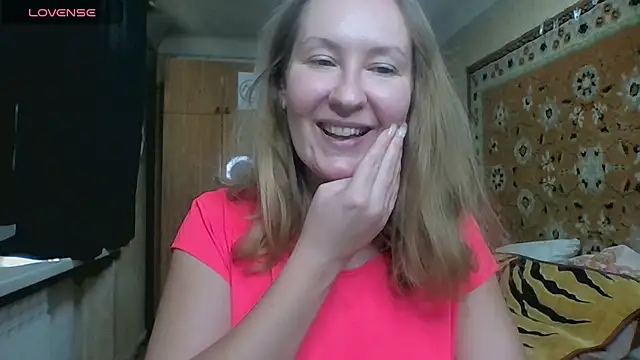 Snapshot of AnnaXLovers chatting on October 23, 2025, 12:48 pm AnnaXLovers online show from October 23, 2025, 12:48 pm