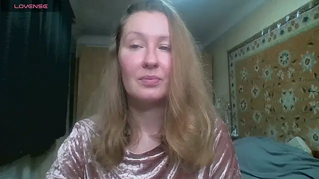 Snapshot of AnnaXLovers chatting on December 19, 2025, 10:00 am AnnaXLovers online show from December 19, 2025, 10:00 am