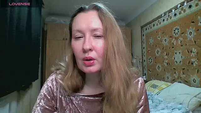 Snapshot of AnnaXLovers chatting on January 11, 2026, 11:37 am AnnaXLovers online show from January 11, 2026, 11:37 am