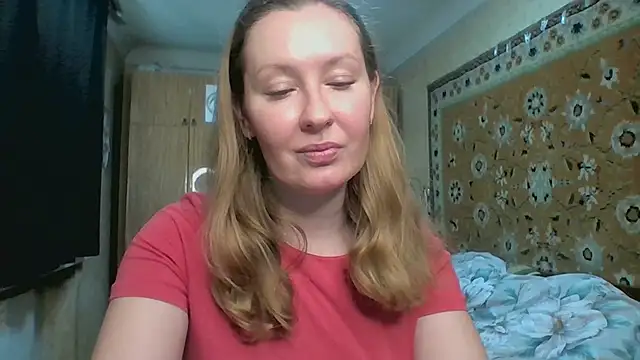 AnnaXLovers online show from April 17, 2026, 9:12 am