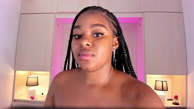 Snapshot of tamaraa_smiith chatting on February 6, 2025, 6:02 pm tamaraa smiith online show from February 6, 2025, 6:02 pm