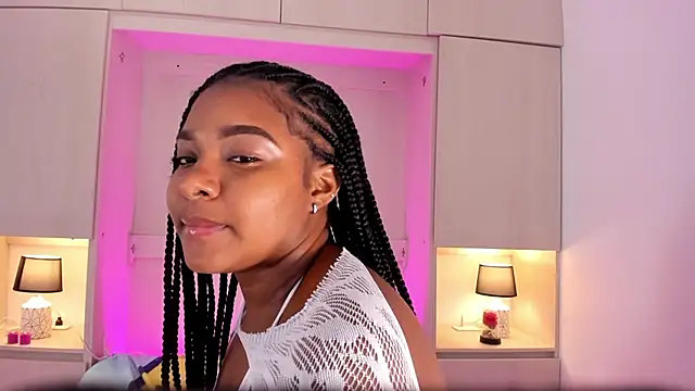 Snapshot of tamaraa_smiith chatting on February 12, 2025, 5:58 pm tamaraa smiith online show from February 12, 2025, 5:58 pm