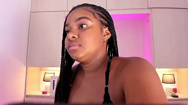 Snapshot of tamaraa_smiith chatting on February 13, 2025, 2:42 pm tamaraa smiith online show from February 13, 2025, 2:42 pm