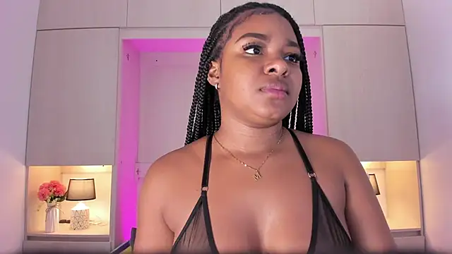 Snapshot of tamaraa_smiith chatting on March 7, 2025, 4:11 pm tamaraa smiith online show from March 7, 2025, 4:11 pm