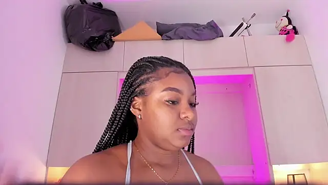 Snapshot of tamaraa_smiith chatting on March 11, 2025, 6:08 pm tamaraa smiith online show from March 11, 2025, 6:08 pm