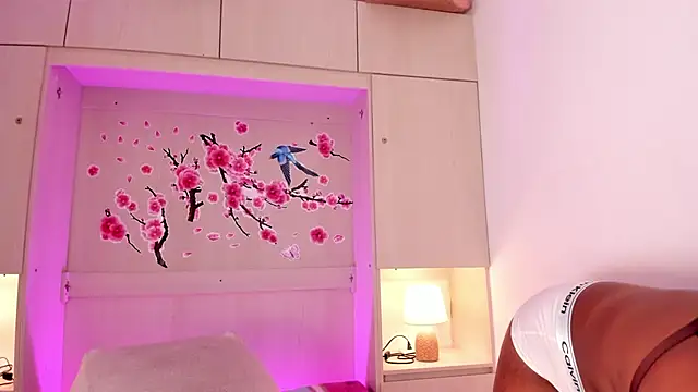 Snapshot of tamaraa_smiith chatting on October 4, 2025, 7:45 pm tamaraa smiith online show from October 4, 2025, 7:45 pm