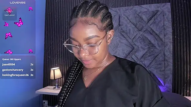 Snapshot of tamaraa_smiith chatting on October 7, 2025, 7:44 pm tamaraa smiith online show from October 7, 2025, 7:44 pm