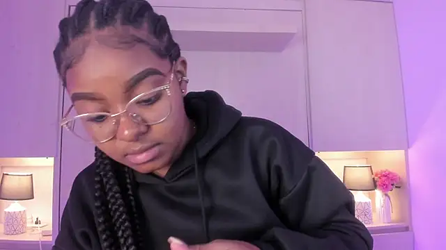 Snapshot of tamaraa_smiith chatting on October 10, 2025, 7:46 pm tamaraa smiith online show from October 10, 2025, 7:46 pm