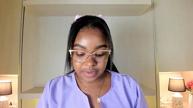 Snapshot of tamaraa_smiith chatting on November 25, 2025, 7:58 pm tamaraa smiith online show from November 25, 2025, 7:58 pm