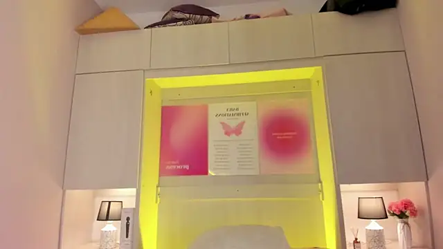 Snapshot of tamaraa_smiith chatting on February 1, 2026, 12:48 pm tamaraa smiith online show from February 1, 2026, 12:48 pm