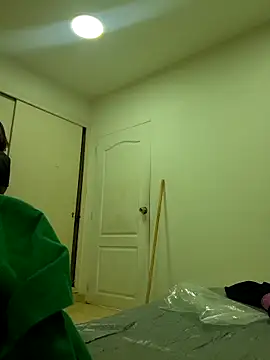 Adelehottman online show from February 19, 2026, 1:40 pm