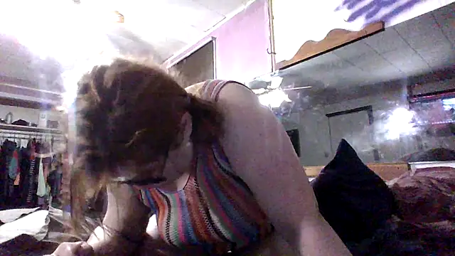 Snapshot of Sweetexibition chatting on March 22, 2025, 10:59 pm Sweetexibition online show from March 22, 2025, 10:59 pm