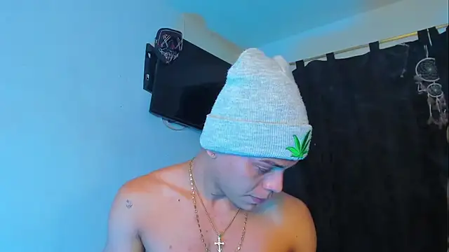 Snapshot of visaelX chatting on December 5, 2024, 2:31 am visaelX online show from December 5, 2024, 2:31 am