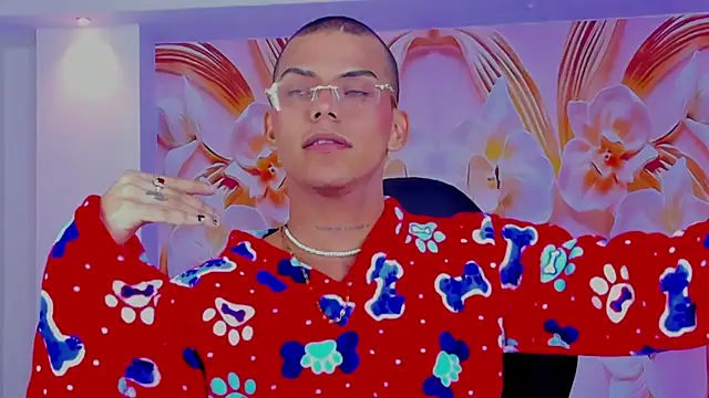 Snapshot of visaelX chatting on January 21, 2025, 2:05 pm visaelX online show from January 21, 2025, 2:05 pm