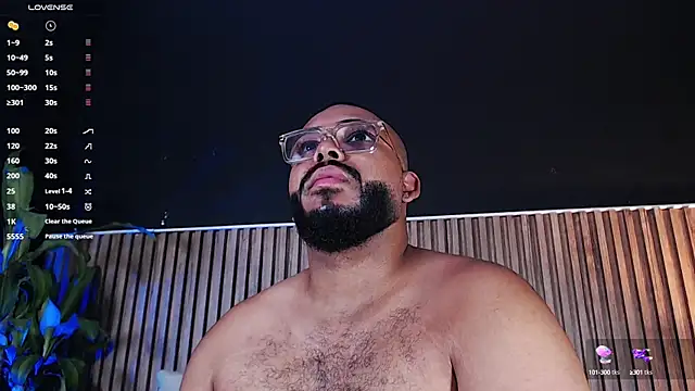 Snapshot of DilanJonnes_ chatting on March 6, 2025, 9:53 pm DilanJonnes online show from March 6, 2025, 9:53 pm