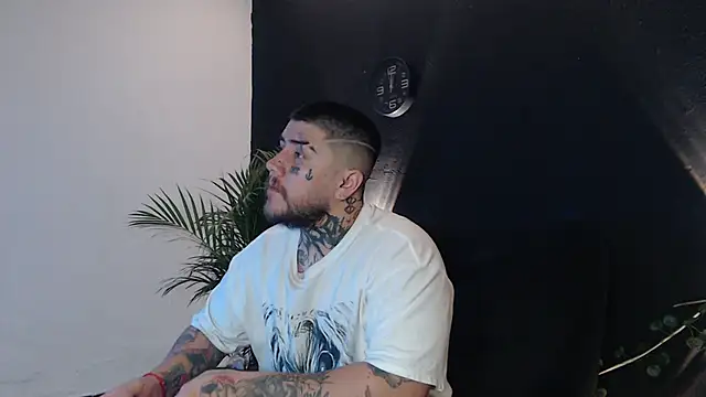 Ash gusbig online show from February 27, 2025, 2:53 am