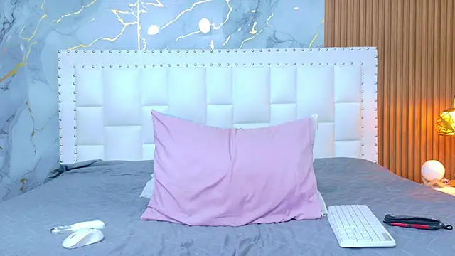 indianschoolgirl online show from March 20, 2026, 7:52 pm