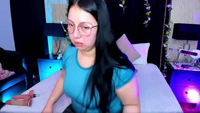 AshleeyPrincess online show from November 24, 2025, 12:05 pm