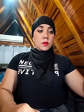 AmbarBurhan online show from November 24, 2025, 4:40 pm