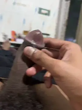 Snapshot of hairydude49 chatting on December 9, 2024, 7:07 pm hairydude49 online show from December 9, 2024, 7:07 pm