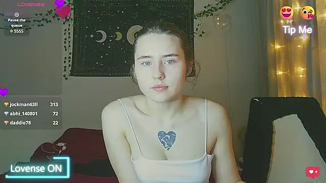 Aurora workerr online show from December 25, 2024, 5:26 pm