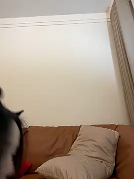 Hot Mm online show from December 13, 2024, 9:35 am