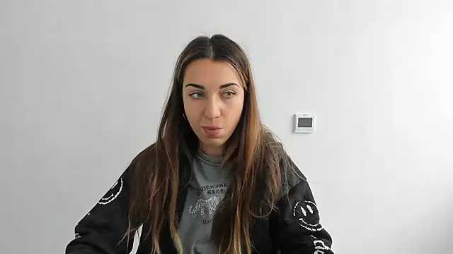 Summmmersky online show from November 13, 2025, 8:35 am