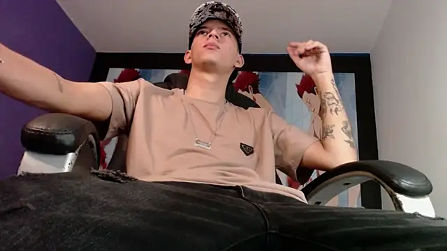 FrannBoy online show from January 6, 2025, 7:56 pm