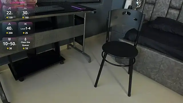 Matureyulyet online show from February 24, 2025, 7:41 pm