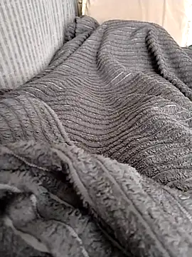 Snapshot of milf_hunter_35 chatting on April 3, 2026, 10:02 am milf hunter 35 online show from April 3, 2026, 10:02 am