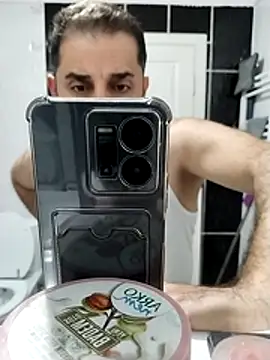 Snapshot of milf_hunter_35 chatting on April 13, 2026, 4:51 am milf hunter 35 online show from April 13, 2026, 4:51 am