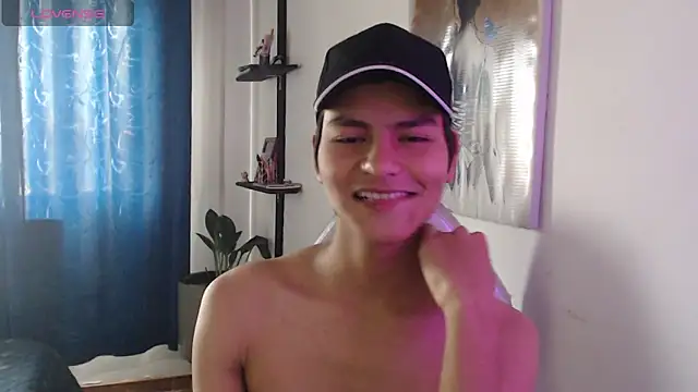 Snapshot of alanprince44 chatting on January 14, 2025, 10:02 pm alanprince44 online show from January 14, 2025, 10:02 pm