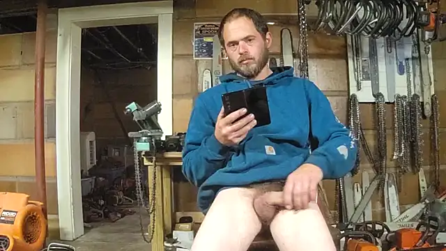 Bigoleslong98765 online show from October 31, 2025, 2:40 pm