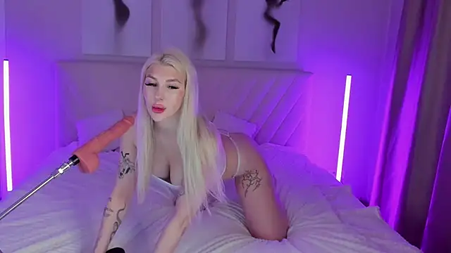 EmmaBarbs online show from January 31, 2025, 10:10 pm