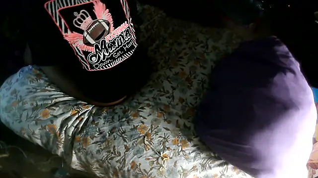 Snapshot of EbonyFetishQueen chatting on June 11, 2026, 2:53 am EbonyFetishQueen online show from June 11, 2026, 2:53 am