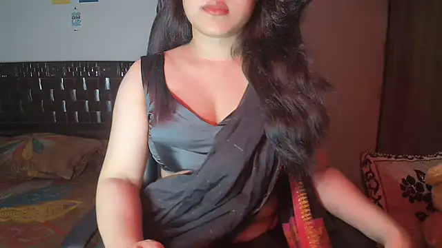 Most-Beautiful-Queen online show from November 1, 2025, 6:43 pm