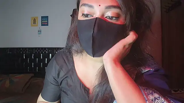 Most-Beautiful-Queen online show from December 4, 2025, 7:44 pm