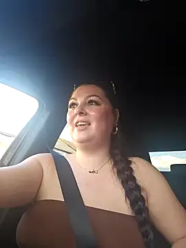 Britishbella online show from March 20, 2025, 3:36 pm