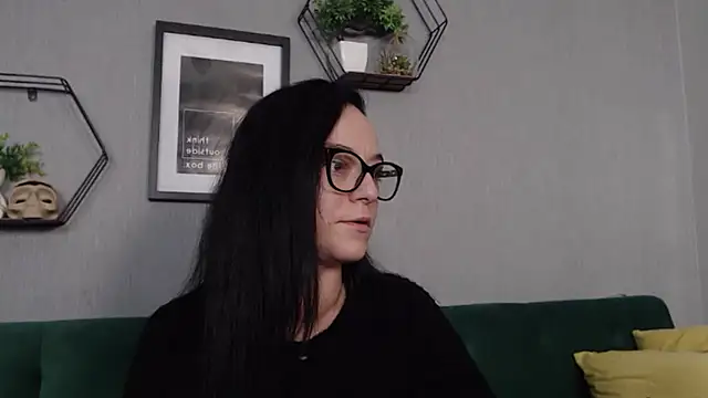 Snapshot of IzabelllNoir chatting on January 11, 2025, 8:54 am IzabelllNoir online show from January 11, 2025, 8:54 am