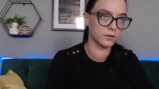 Snapshot of IzabelllNoir chatting on January 12, 2025, 8:46 am IzabelllNoir online show from January 12, 2025, 8:46 am