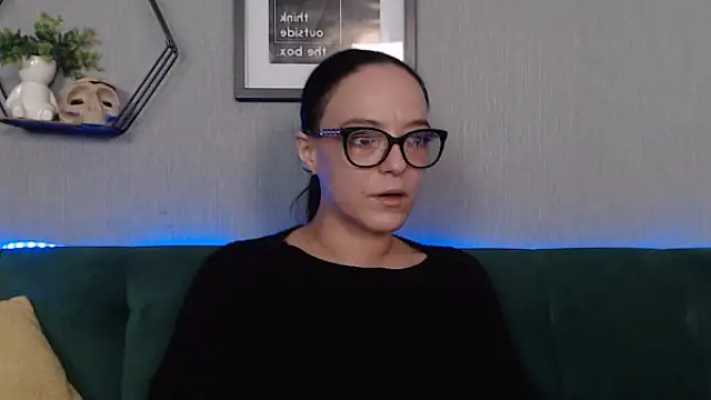 Snapshot of IzabelllNoir chatting on January 13, 2025, 11:52 am IzabelllNoir online show from January 13, 2025, 11:52 am