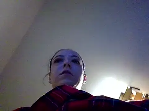 Snapshot of IzabelllNoir chatting on January 14, 2025, 12:11 am IzabelllNoir online show from January 14, 2025, 12:11 am