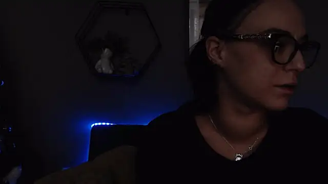 Snapshot of IzabelllNoir chatting on January 14, 2025, 9:13 am IzabelllNoir online show from January 14, 2025, 9:13 am