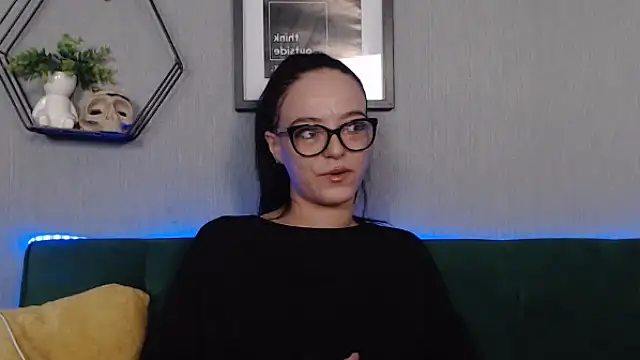 Snapshot of IzabelllNoir chatting on January 14, 2025, 12:14 pm IzabelllNoir online show from January 14, 2025, 12:14 pm