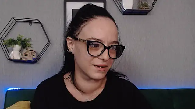 Snapshot of IzabelllNoir chatting on January 15, 2025, 8:51 am IzabelllNoir online show from January 15, 2025, 8:51 am