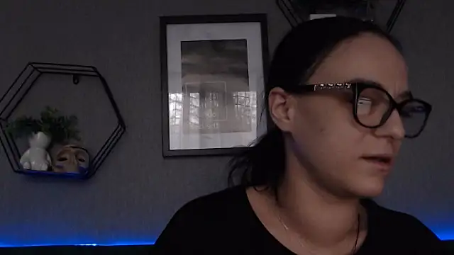 Snapshot of IzabelllNoir chatting on January 17, 2025, 9:39 am IzabelllNoir online show from January 17, 2025, 9:39 am